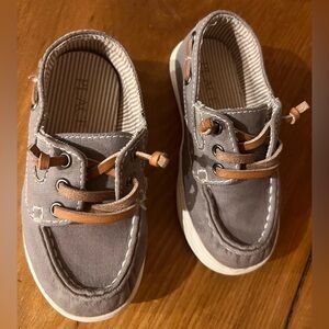 The Children's Place Toddler Boys' Chambray Boat Shoes l 7